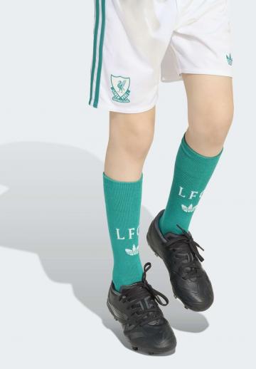 Спортивные шорты