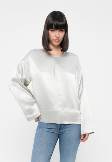 Атласная блузка