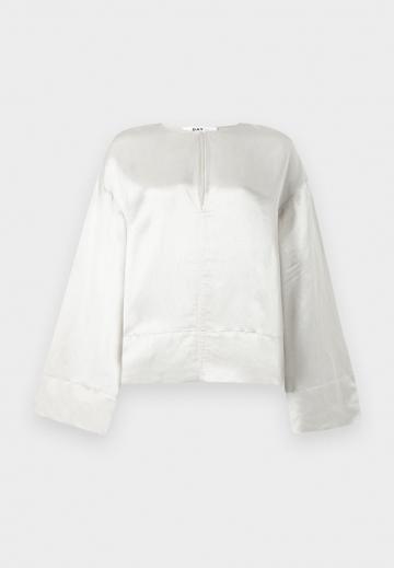 Атласная блузка