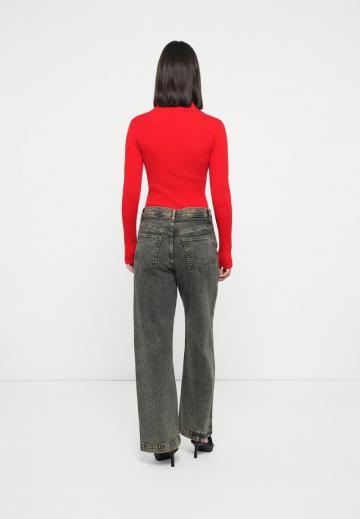 Свободные джинсы
