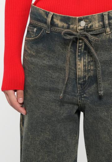 Свободные джинсы