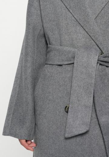 Шерстяное пальто