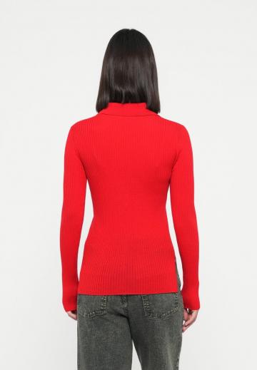 Пуловер с воротником поло