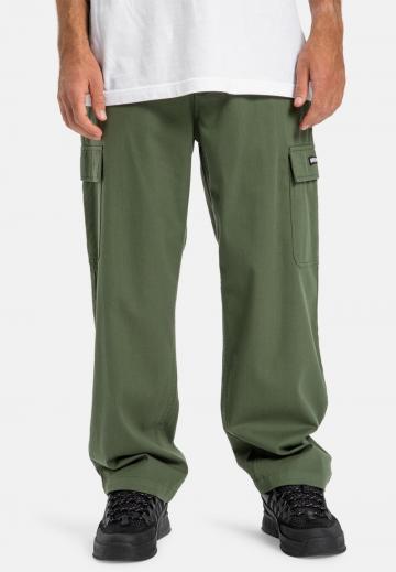 Брюки с накладными карманами