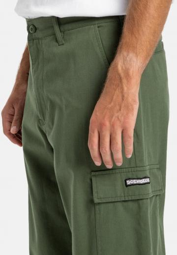 Брюки с накладными карманами