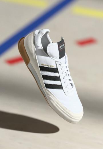 Футбольные бутсы