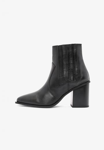 Ковбойские сапоги