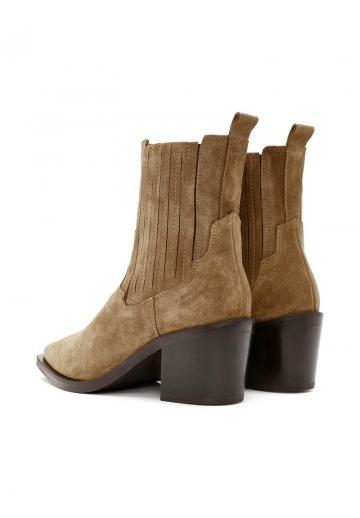 Ковбойские сапоги