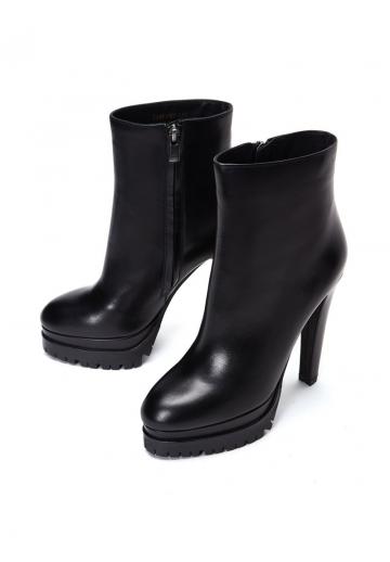 Полусапожки на высоком каблуке