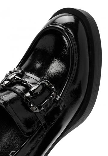 Туфли с высоким носом