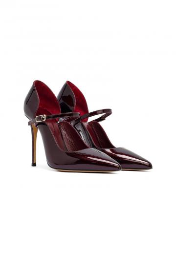 Туфли на высоком каблуке