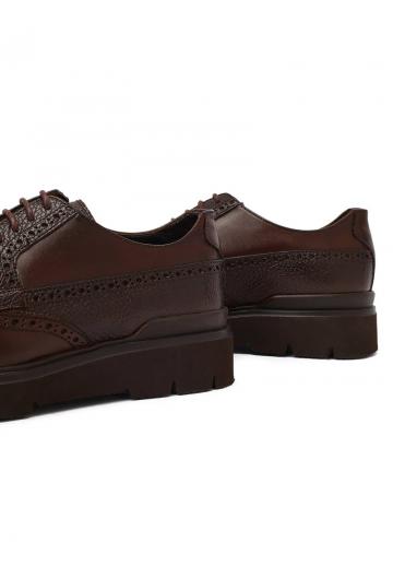 Ботинки на шнуровке