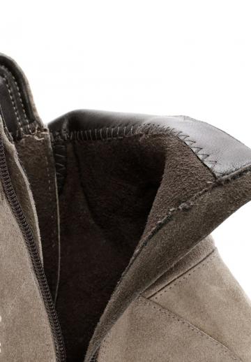 Ботинки на шнуровке