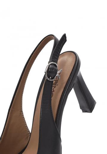 Туфли с ремешком