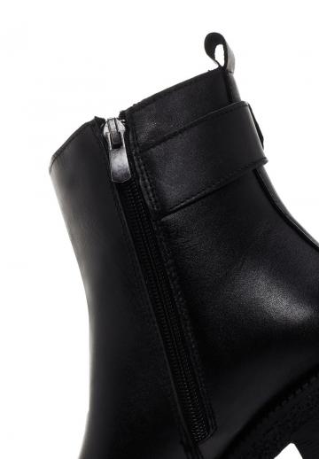 Полусапожки на платформе