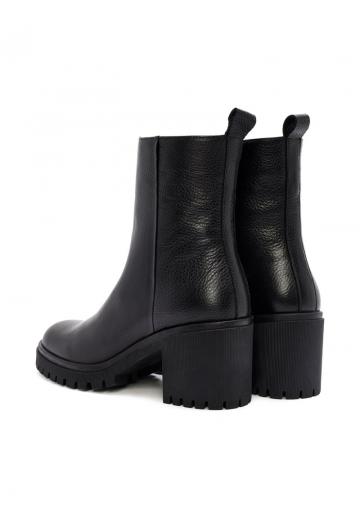 Полусапожки на платформе