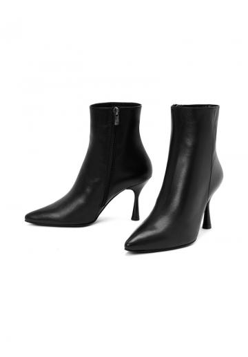 Высокие сапоги