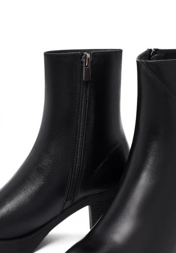 Полусапожки на платформе