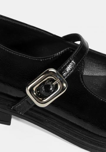 Туфли с ремешком