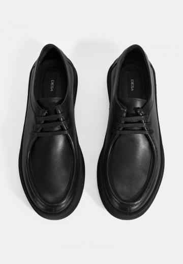 Ботинки на шнуровке