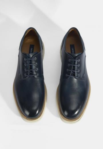 Ботинки на шнуровке