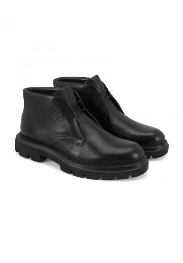 Ботинки на шнуровке