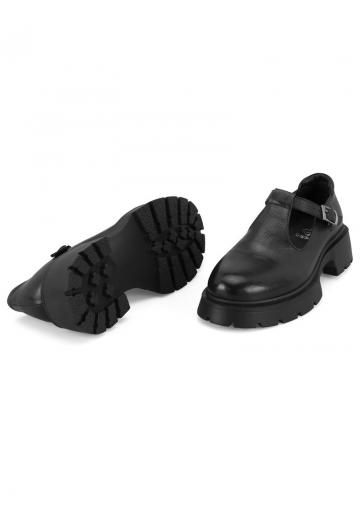 Туфли с высоким носом