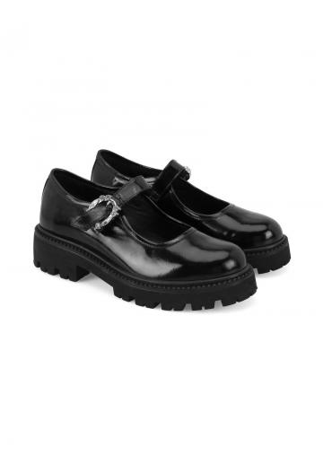 Туфли с высоким носом