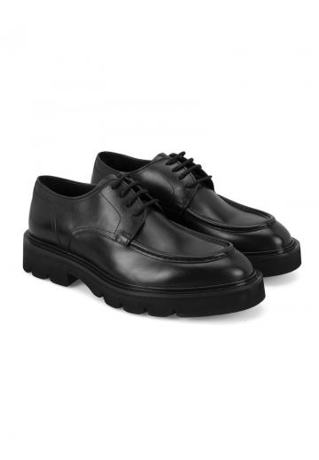 Ботинки на шнуровке