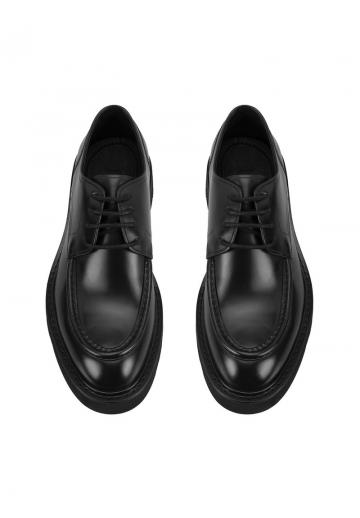 Ботинки на шнуровке