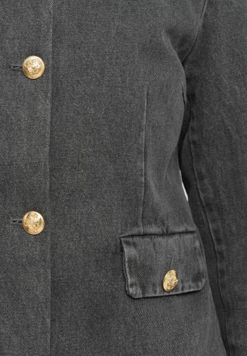 Блейзер с накладными карманами