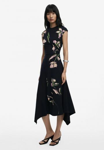 Летнее платье