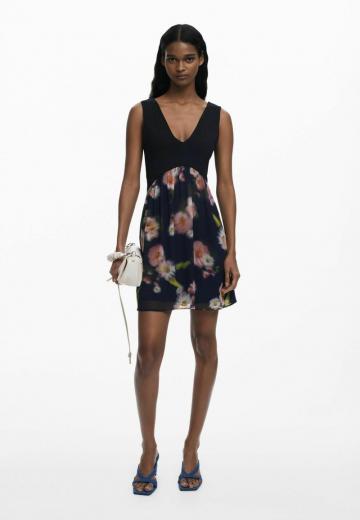 Короткое платье