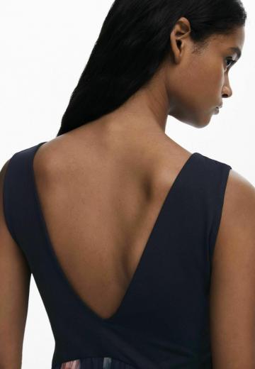 Короткое платье