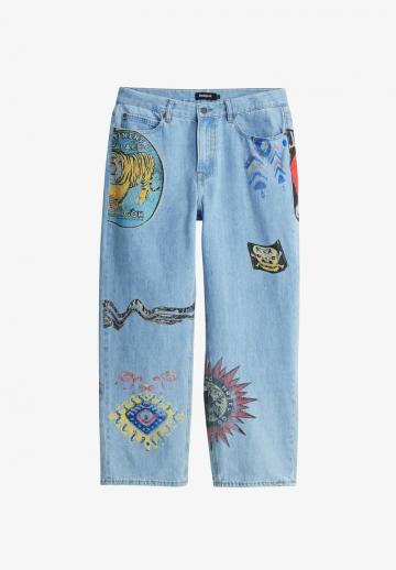 Прямые джинсы