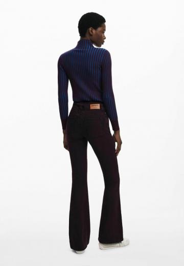 Клешеные брюки