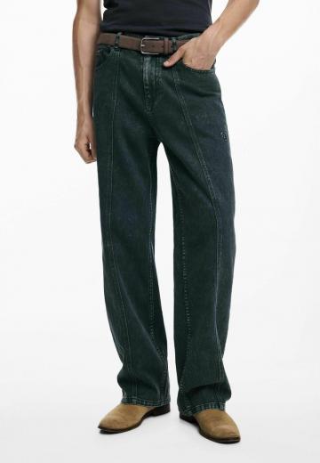 Прямые джинсы