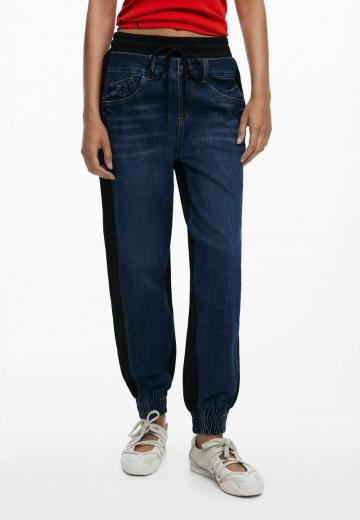 Джинсы