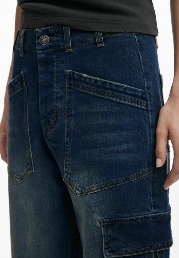 Прямые джинсы