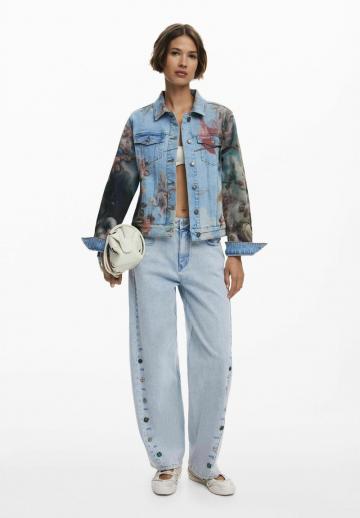 Джинсовая куртка