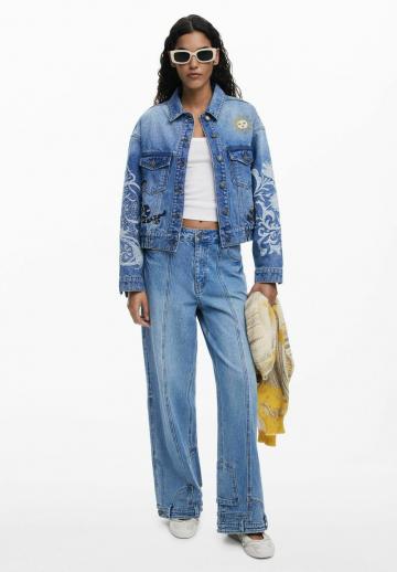 Джинсовая жилетка