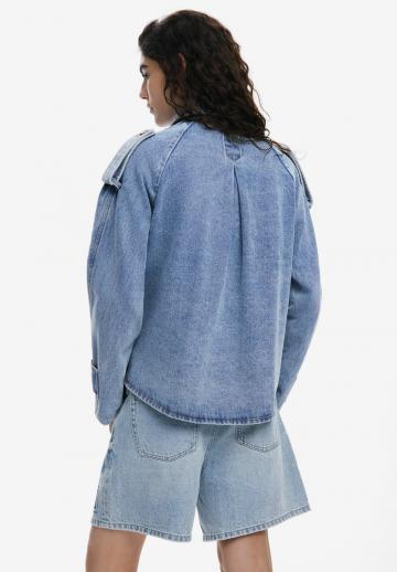 Джинсовая куртка