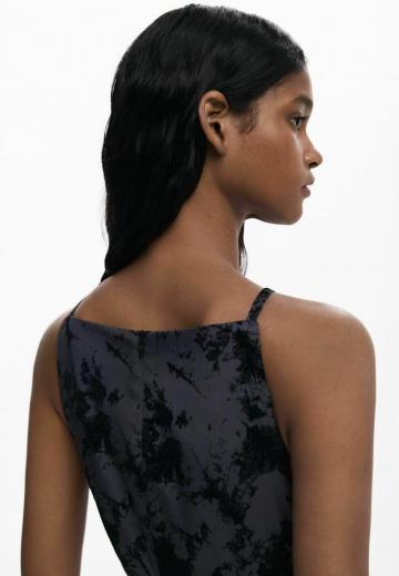 Короткое платье