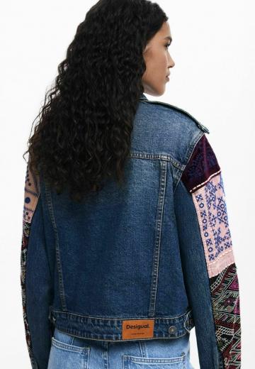 Джинсовая жилетка