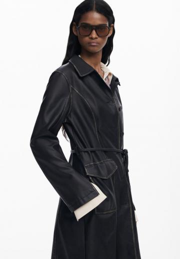 Пальто из искусственной кожи