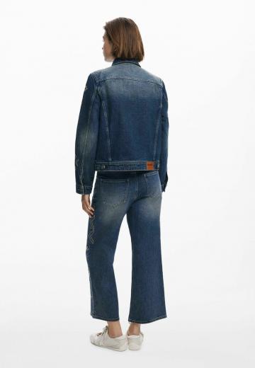 Джинсовая куртка