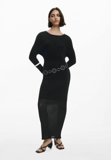 Вязаное платье