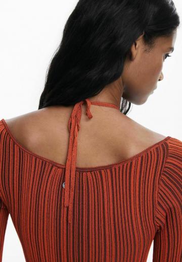 Вязаное платье