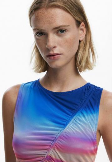 Блузка без рукавов