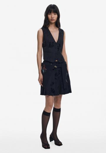 Короткая куртка